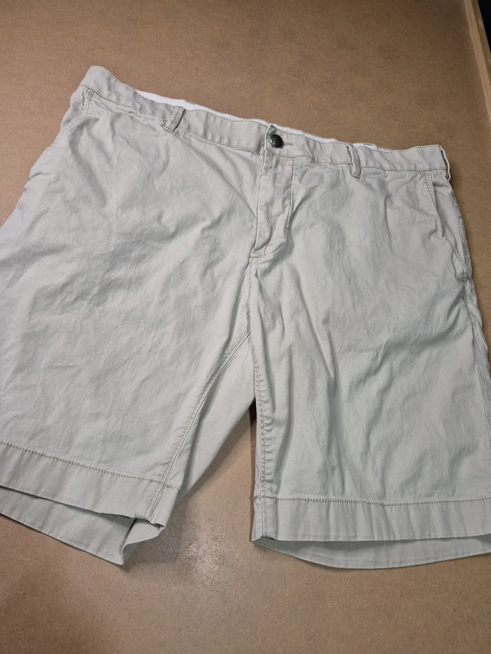 Faherty Light Cream Flat-Front Men's Shorts 4200/7